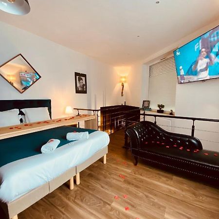 Mieuxqualhotel Jacuzzi Privatif La Retro بوردو المظهر الخارجي الصورة