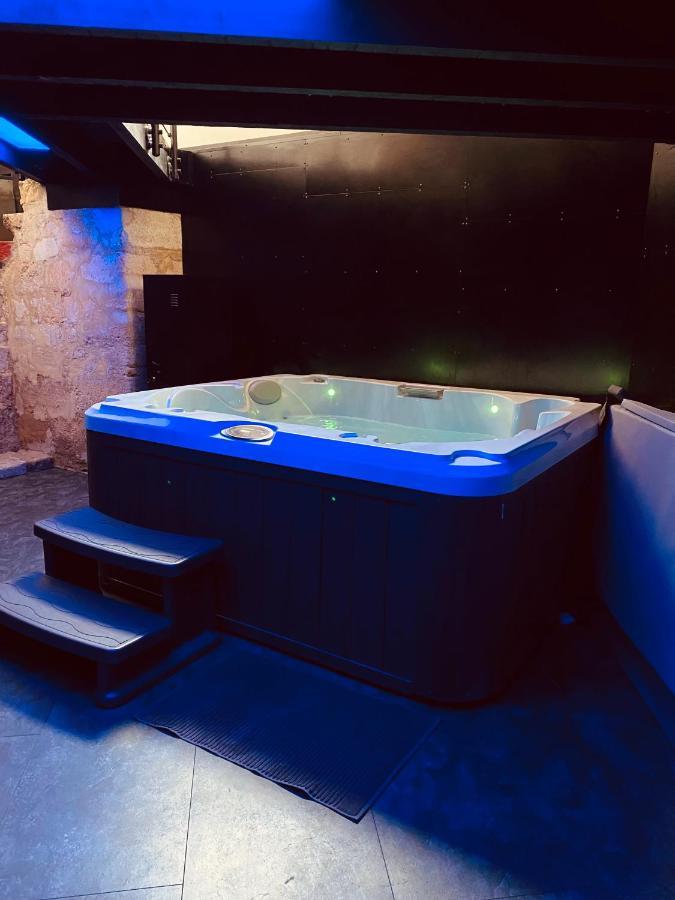 Mieuxqualhotel Jacuzzi Privatif La Retro بوردو المظهر الخارجي الصورة